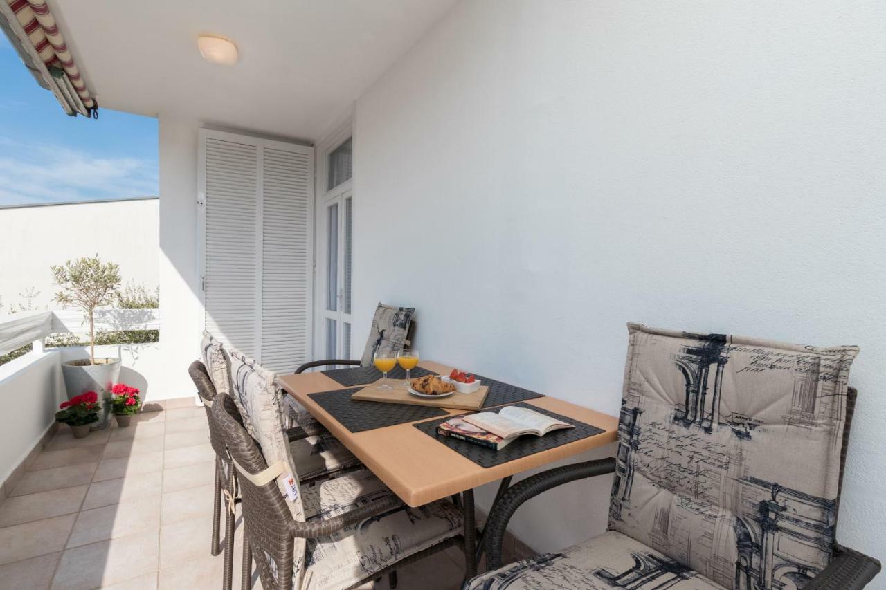 Apartman Roko เพทรอซาเน ภายนอก รูปภาพ