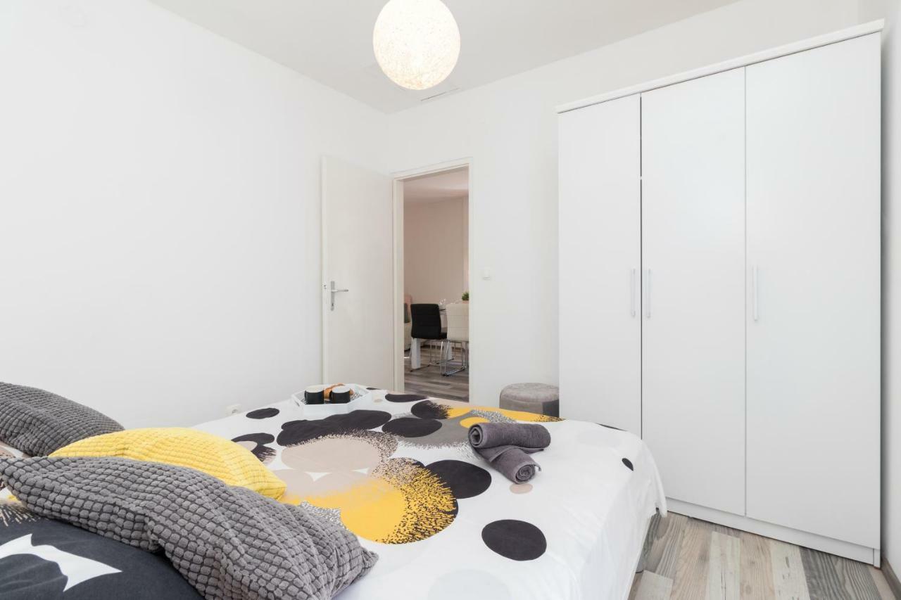 Apartman Roko เพทรอซาเน ภายนอก รูปภาพ